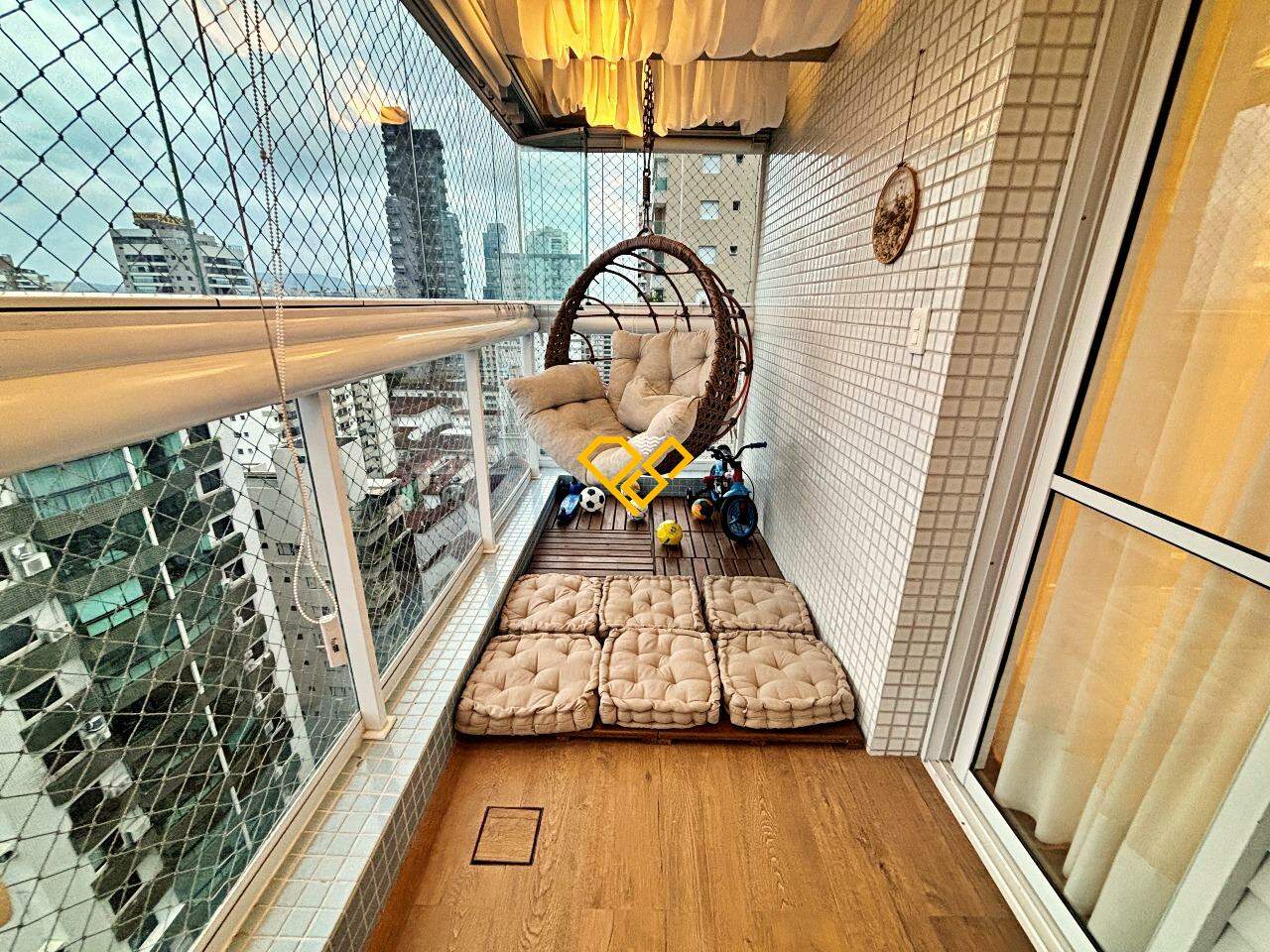 Apartamento à venda no Pompéia: Varanda