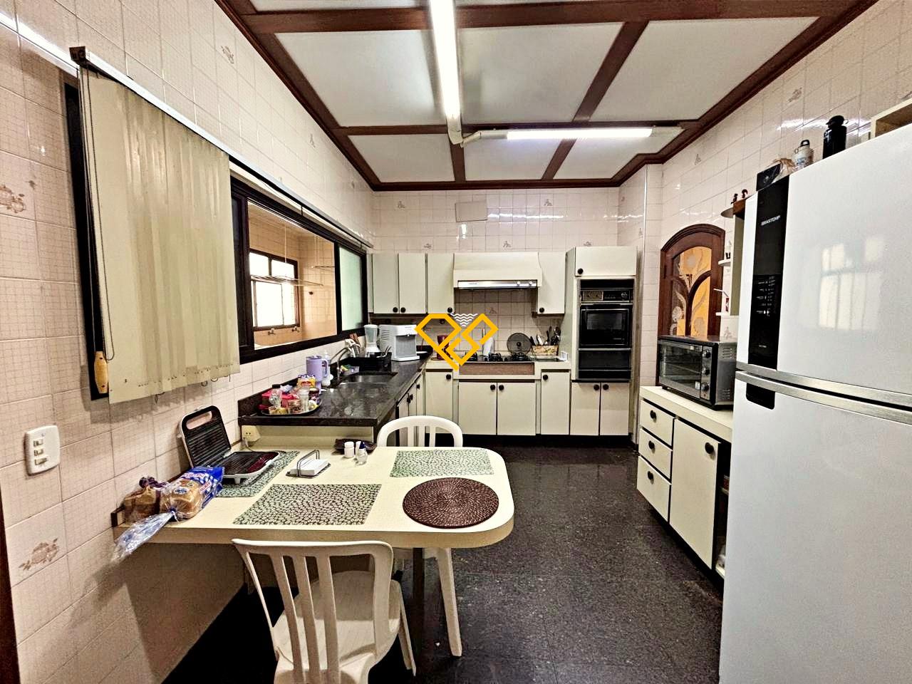 Apartamento à venda no Gonzaga: Cozinha