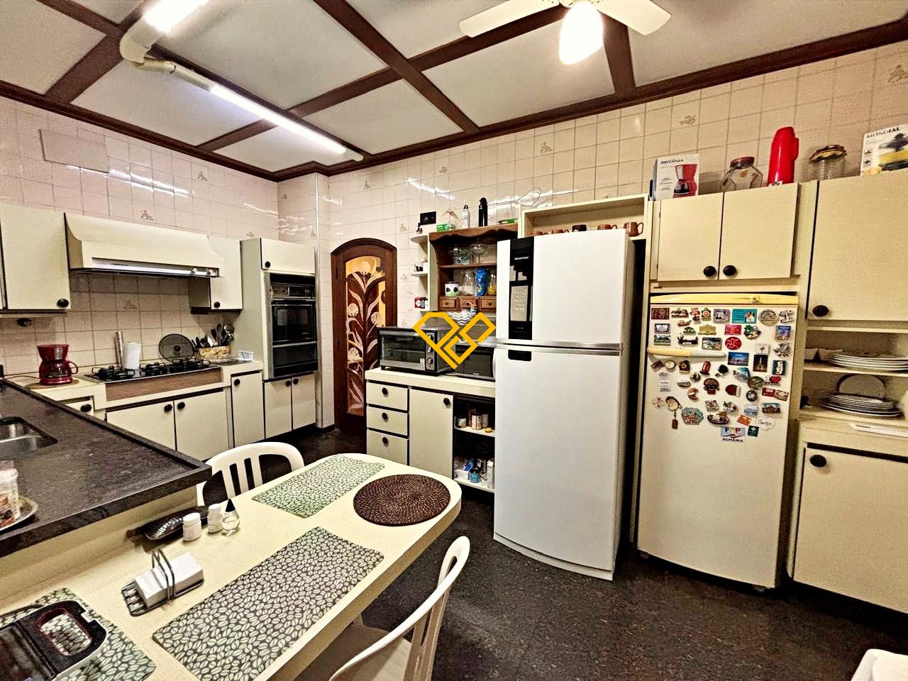 Apartamento à venda no Gonzaga: Cozinha