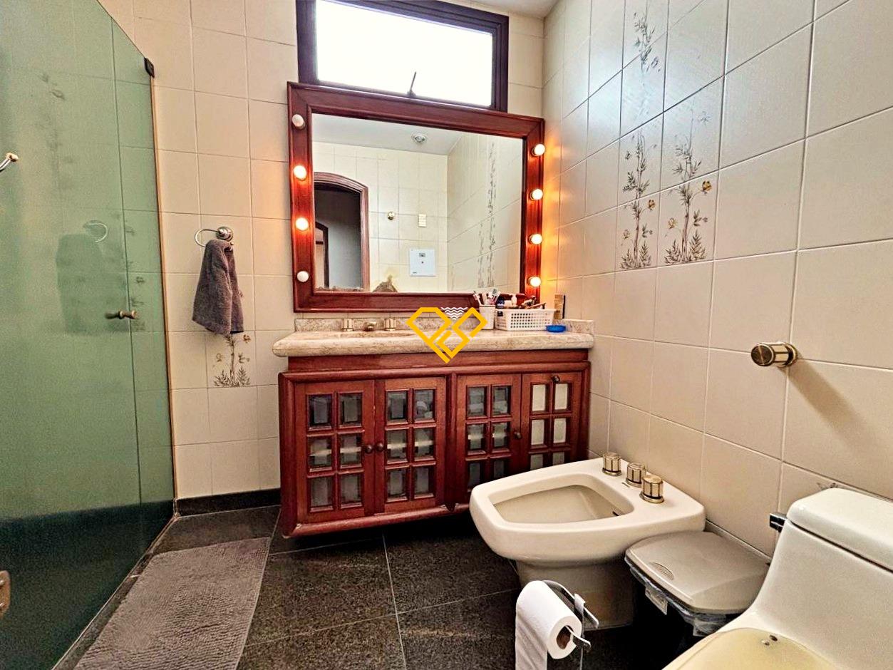 Apartamento à venda no Gonzaga: Wc social