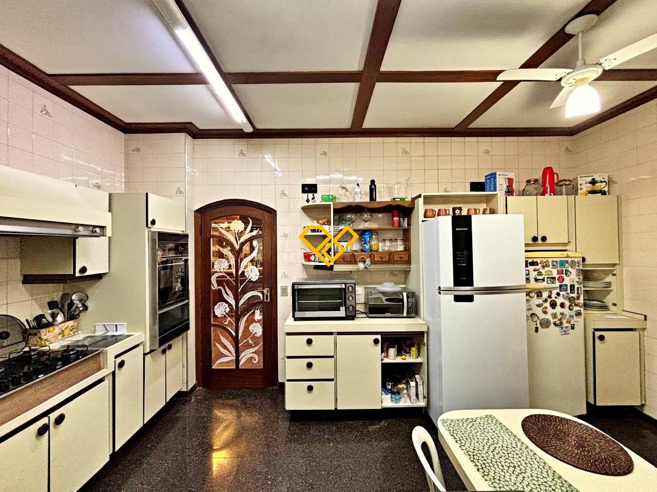 Apartamento à venda no Gonzaga: Cozinha