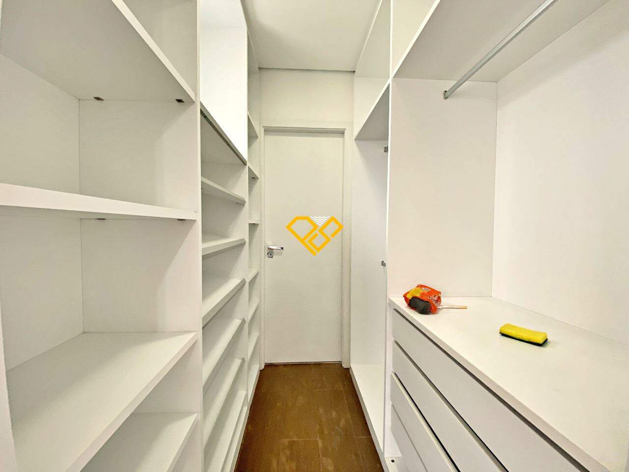 Apartamento para aluguel no Vila Rica: Closet