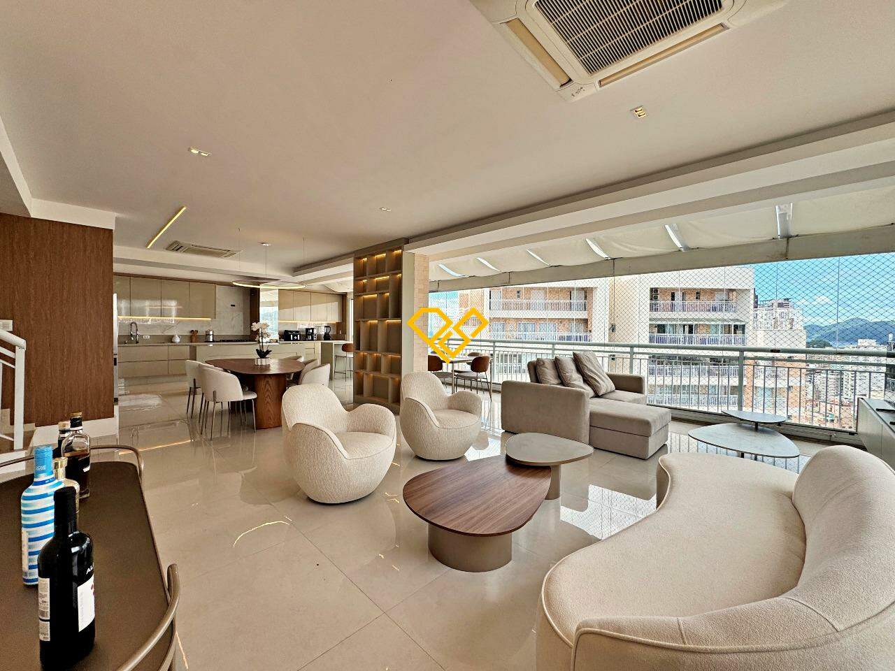 Cobertura para aluguel no Gonzaga: Sala