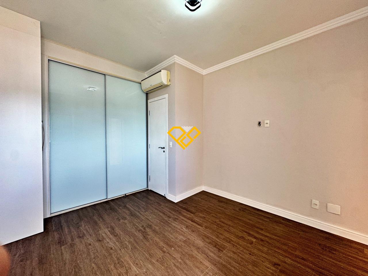 Cobertura para aluguel no Gonzaga: Suíte 4