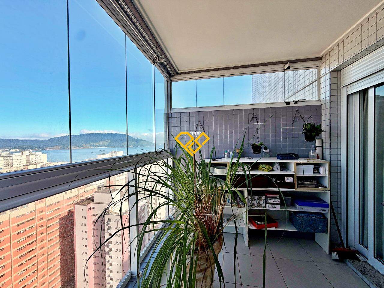 Apartamento Duplex à venda no Embaré: Varanda
