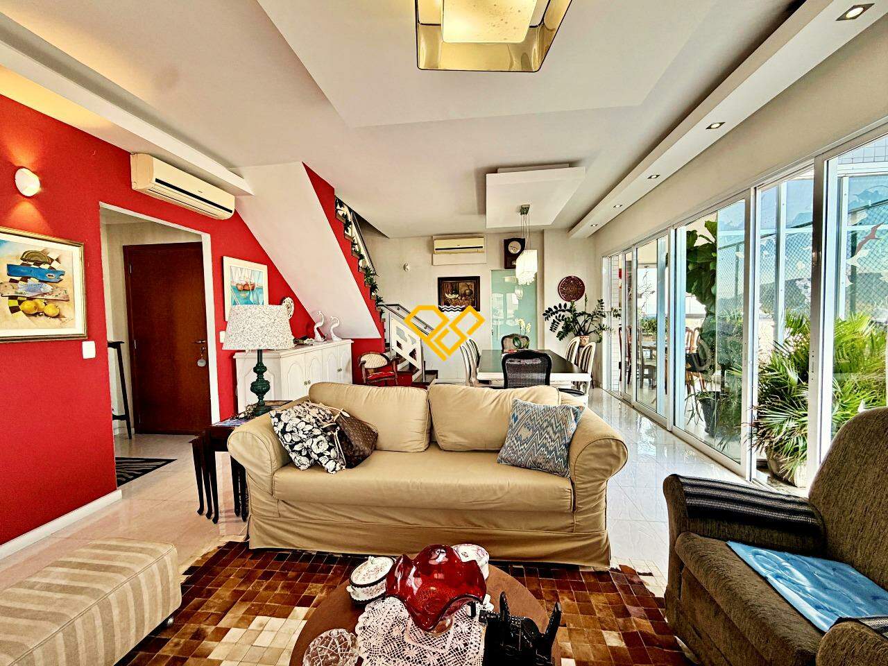Apartamento Duplex à venda no Embaré: Sala