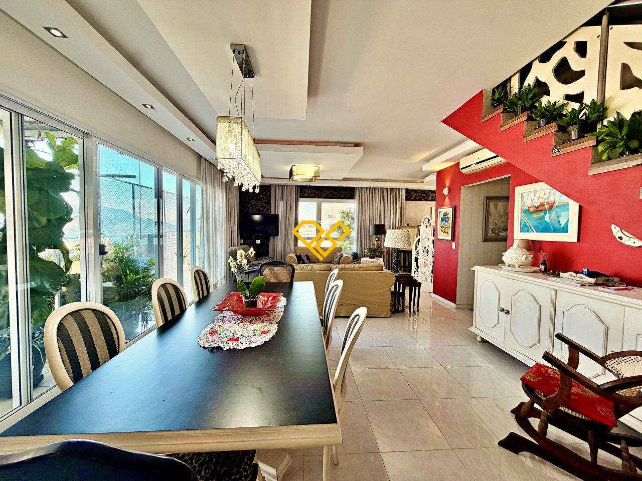 Apartamento Duplex à venda no Embaré: Sala