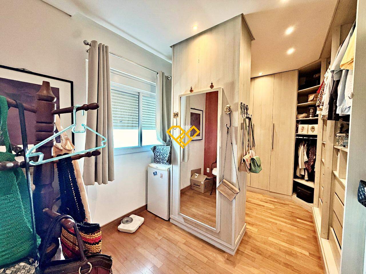Apartamento Duplex à venda no Embaré: Suíte 1 - master - closet