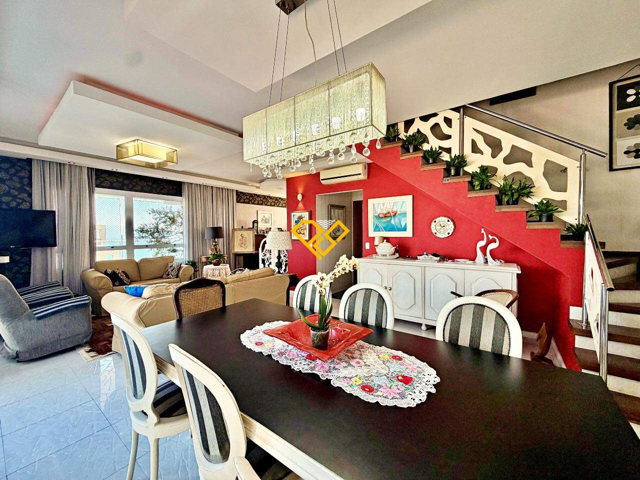 Apartamento Duplex à venda no Embaré: Sala