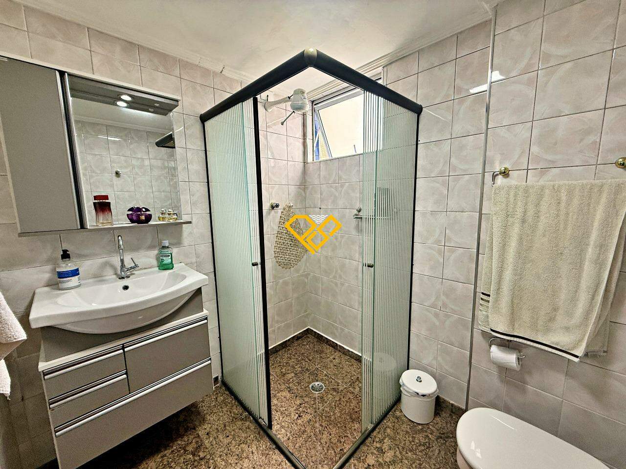 Apartamento à venda no Aparecida: Wc suíte
