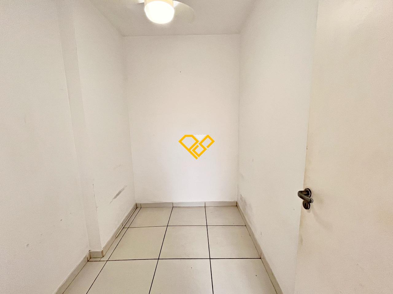 Apartamento à venda no Gonzaga: Dependência