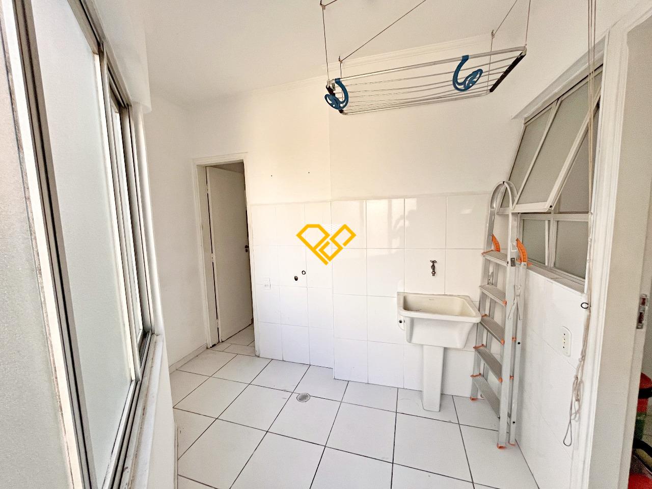 Apartamento à venda no Gonzaga: Área de serviço