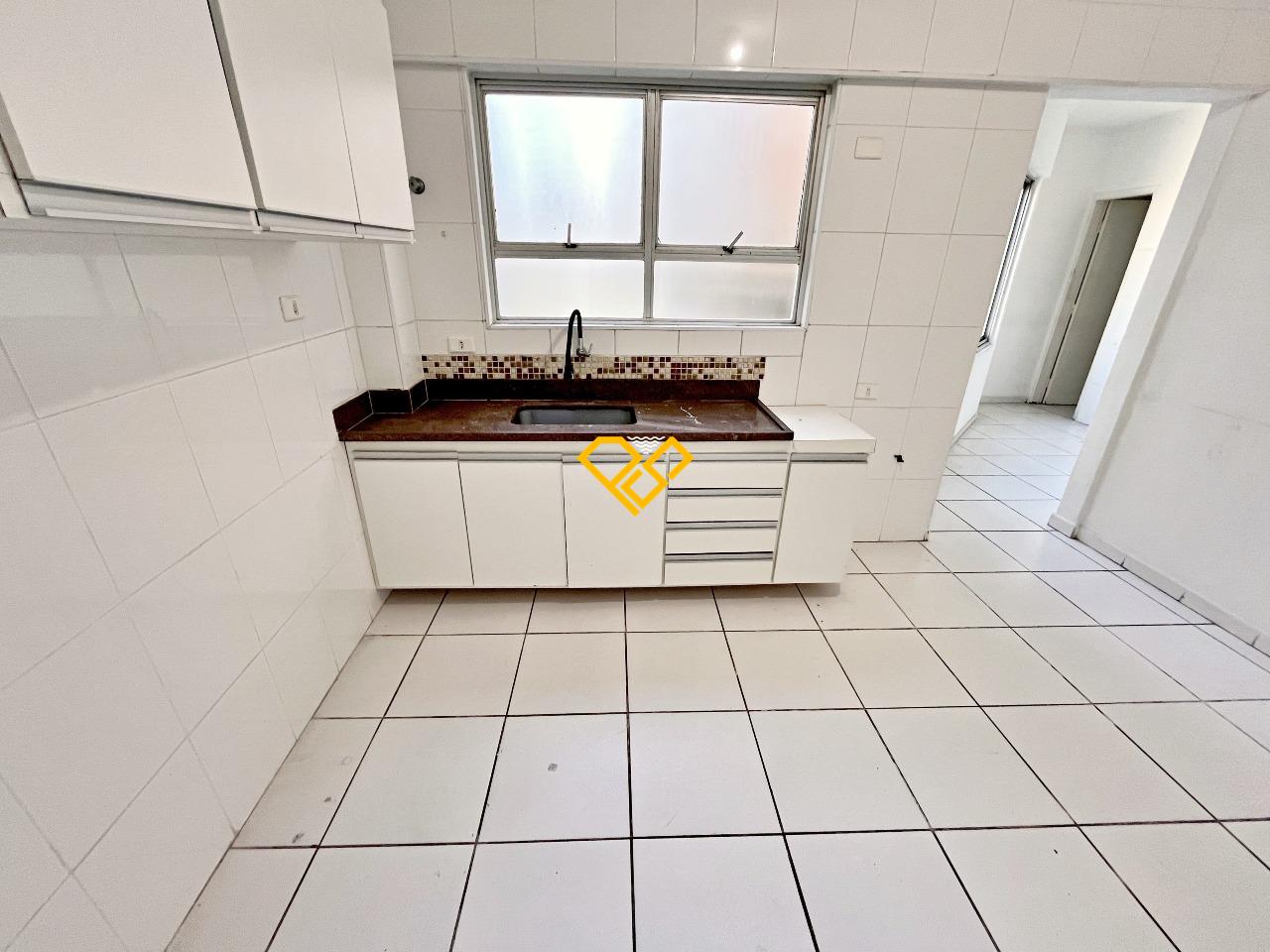 Apartamento à venda no Gonzaga: Cozinha