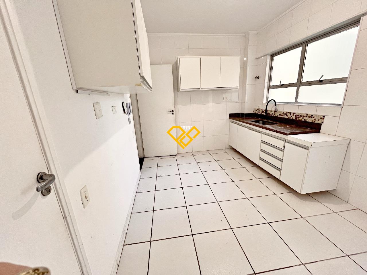 Apartamento à venda no Gonzaga: Cozinha