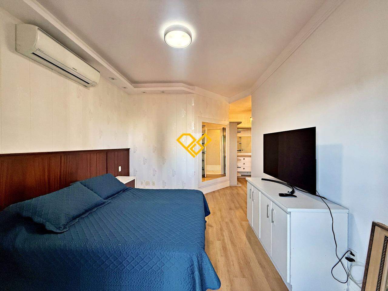 Apartamento à venda no Embaré: Suíte 1 - master