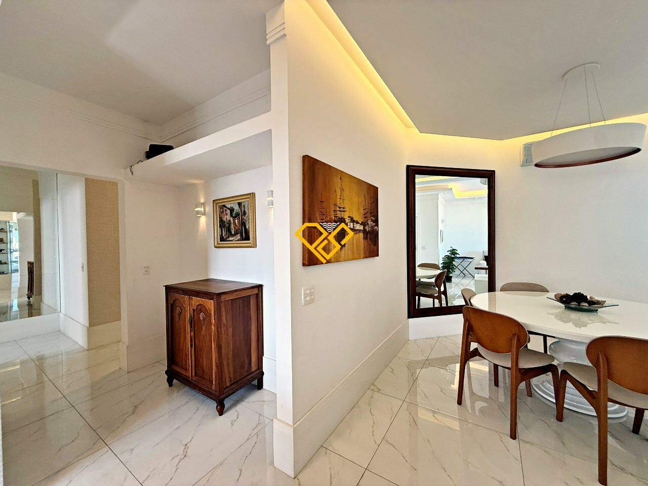 Apartamento à venda no Embaré: Sala