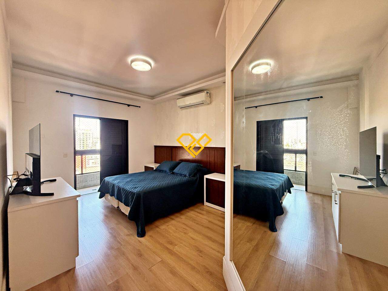 Apartamento à venda no Embaré: Suíte 1 - master