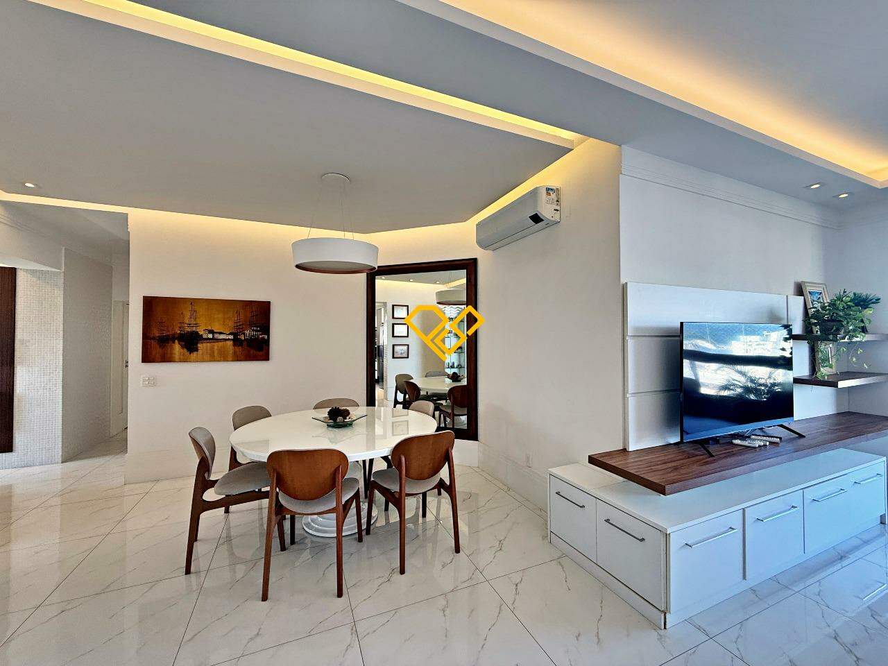 Apartamento à venda no Embaré: Sala