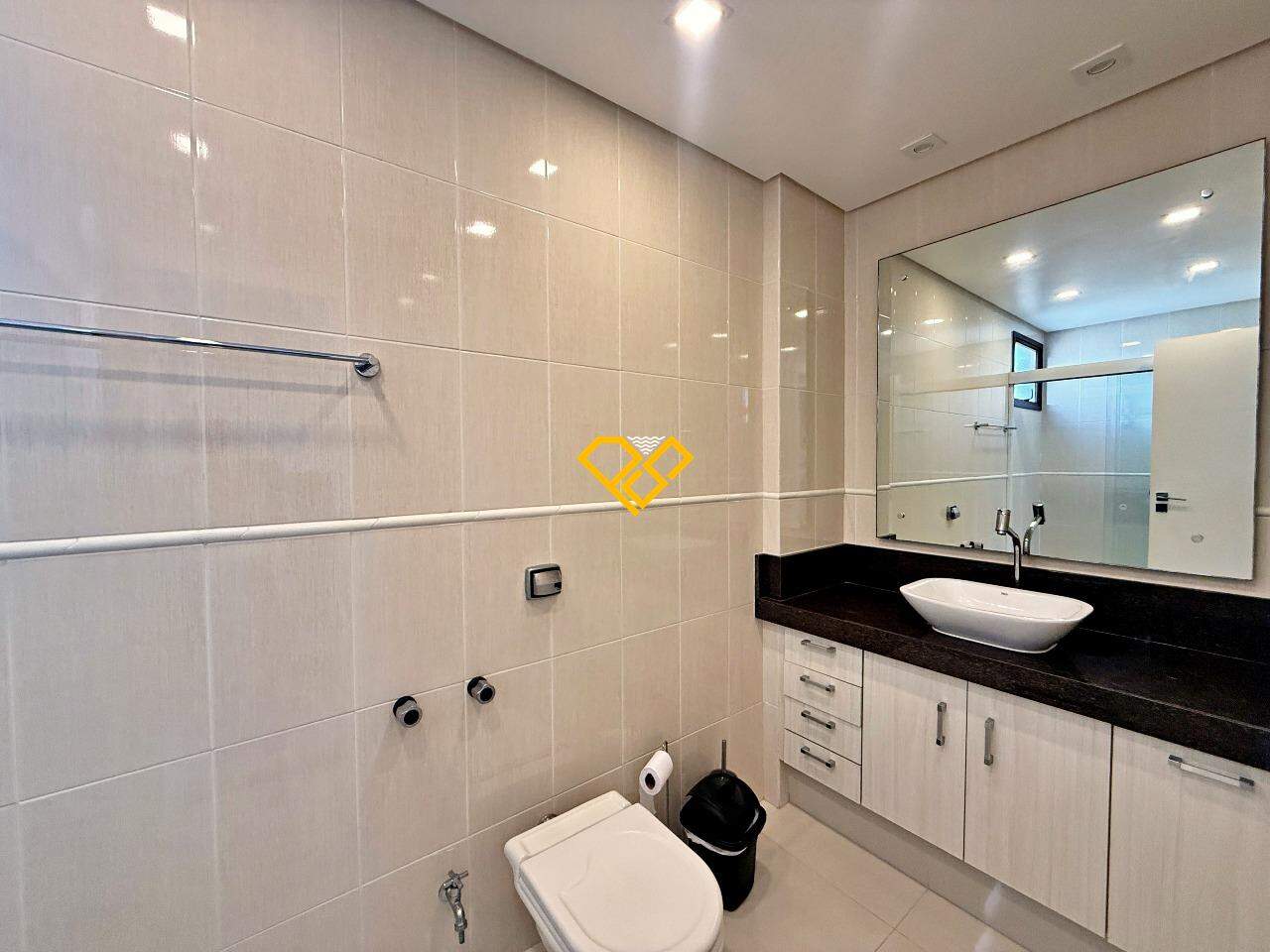 Apartamento à venda no Embaré: Wc suíte 2