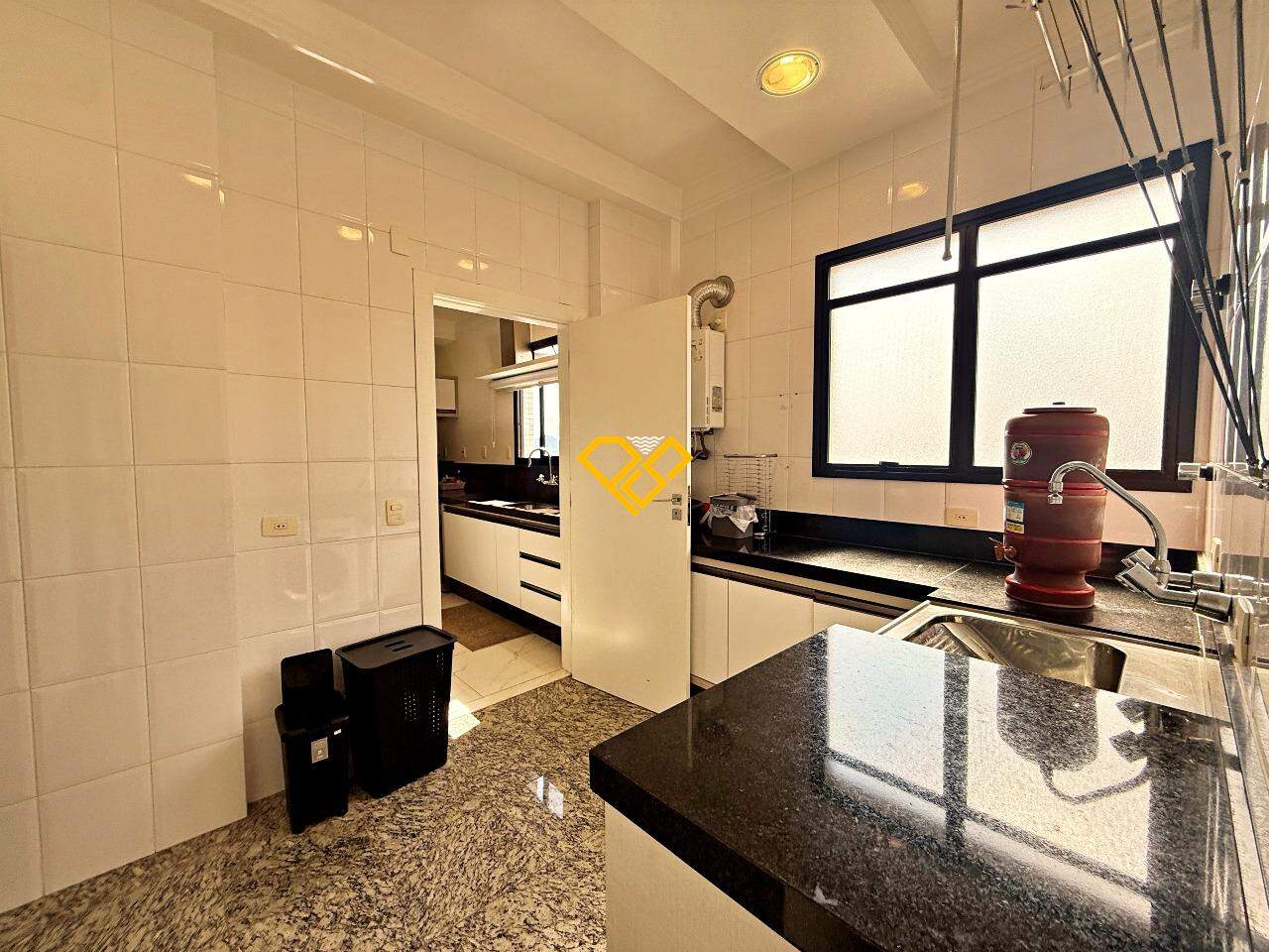 Apartamento à venda no Embaré: Área de serviço