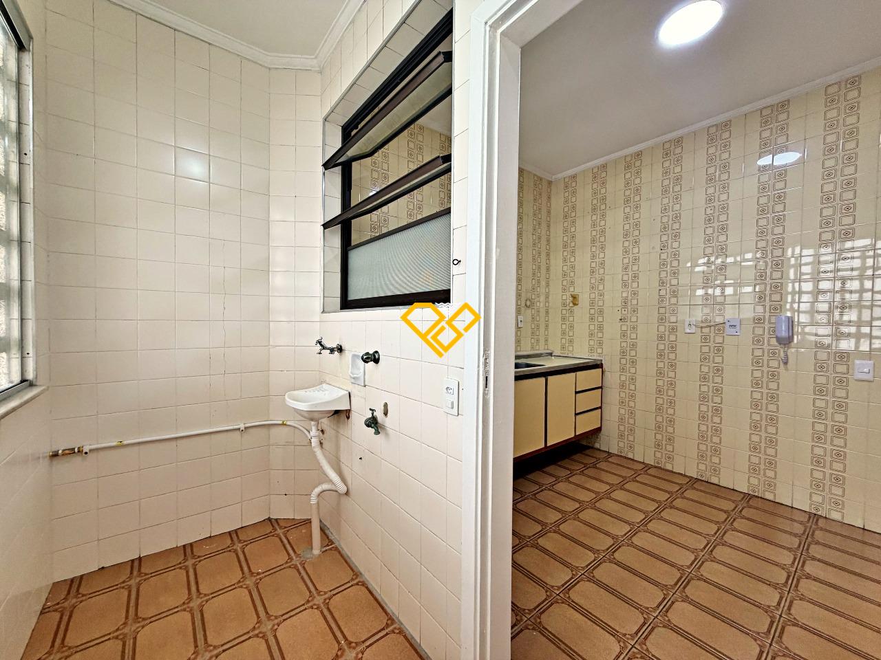 Apartamento à venda no Gonzaga: Cozin e área de serviçoha