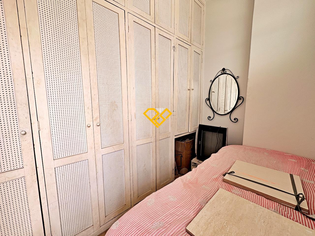 Apartamento à venda no Gonzaga: Dependência