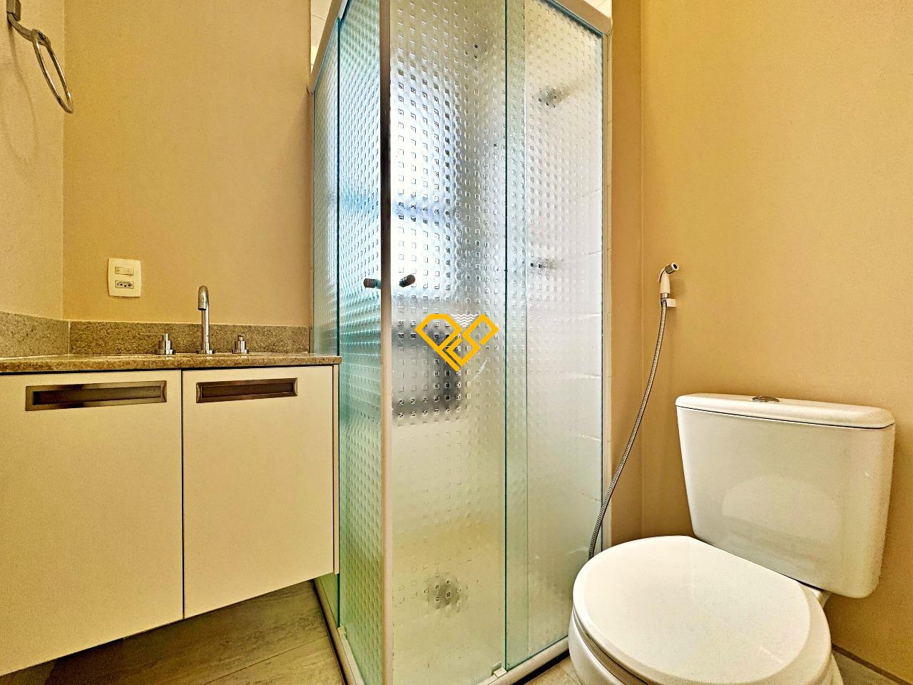 Apartamento para aluguel no Boqueirão: Wc social