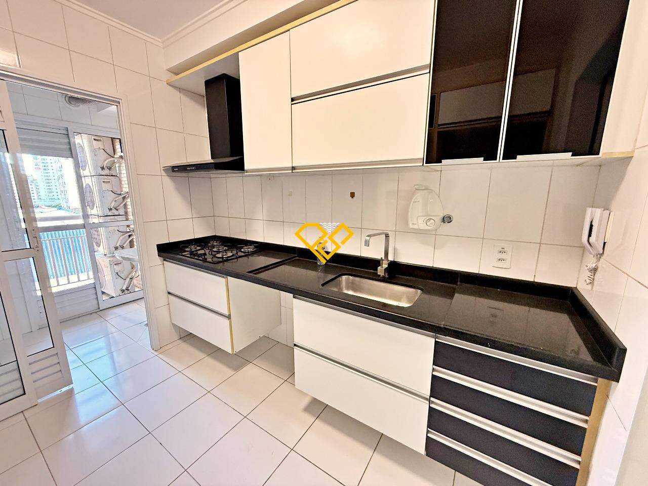 Apartamento para aluguel no Ponta da Praia: Cozinha