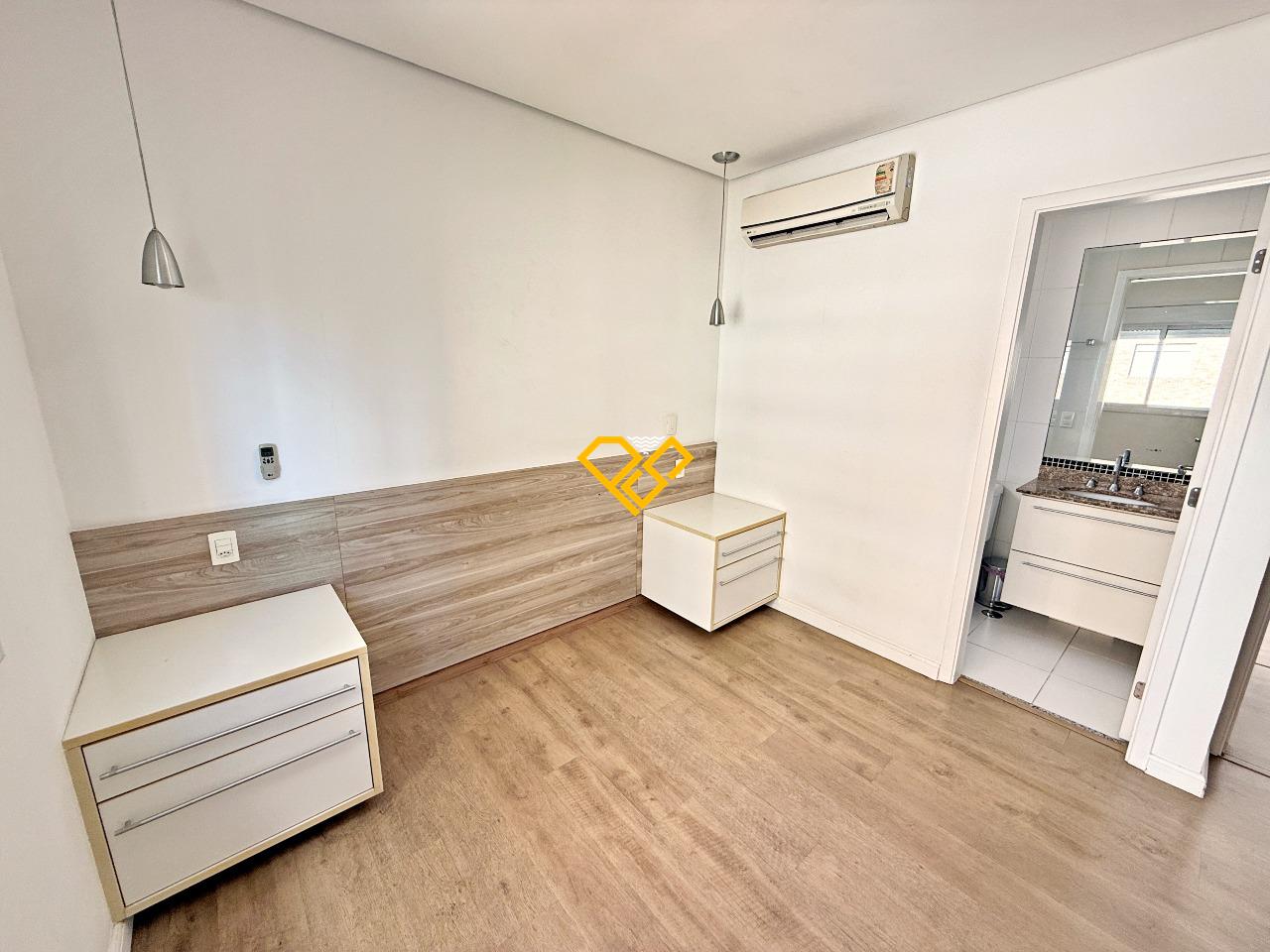 Apartamento para aluguel no Ponta da Praia: Dormitório 1 - suíte