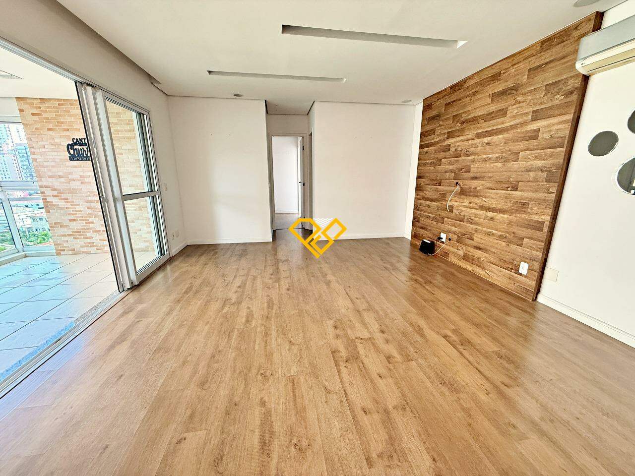 Apartamento para aluguel no Ponta da Praia: Sala