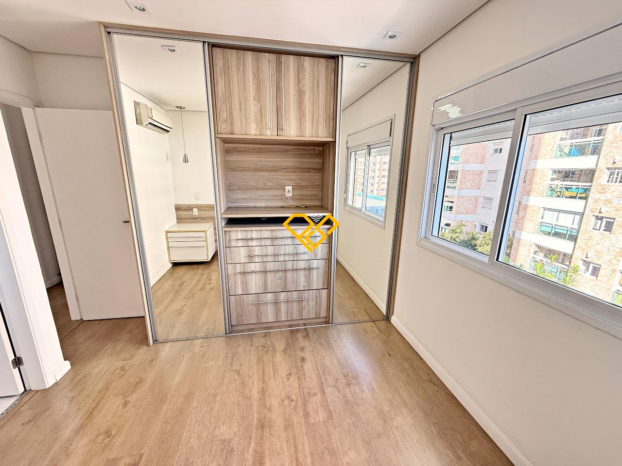 Apartamento para aluguel no Ponta da Praia: Dormitório 1 - suíte