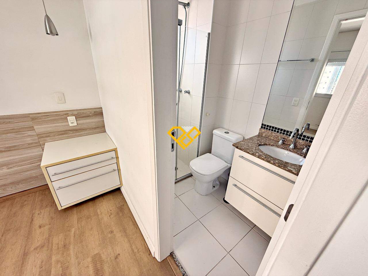 Apartamento para aluguel no Ponta da Praia: Dormitório 1 - suíte