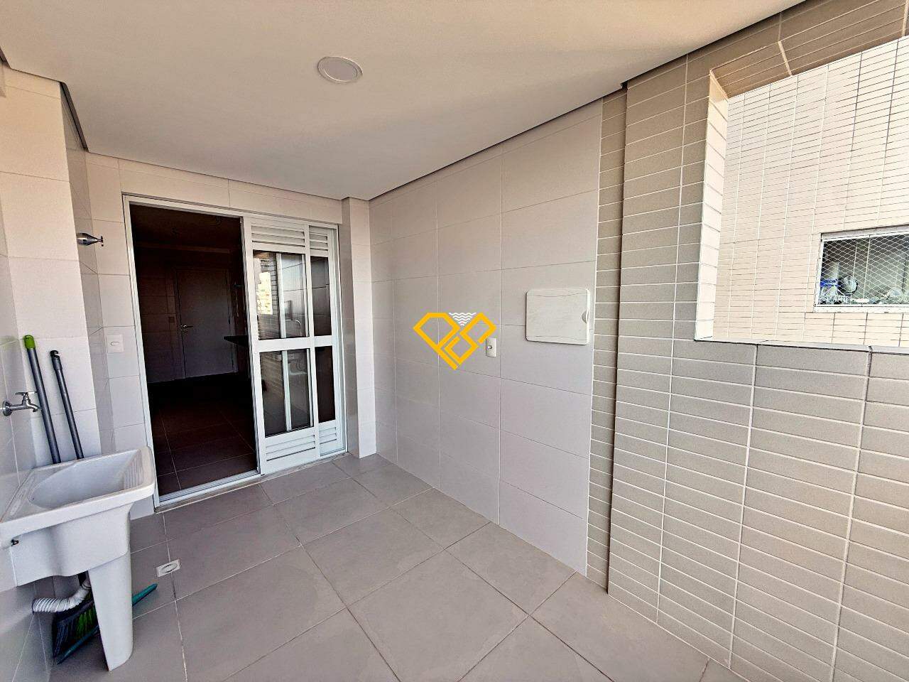 Apartamento à venda no Gonzaga: Área de serviço