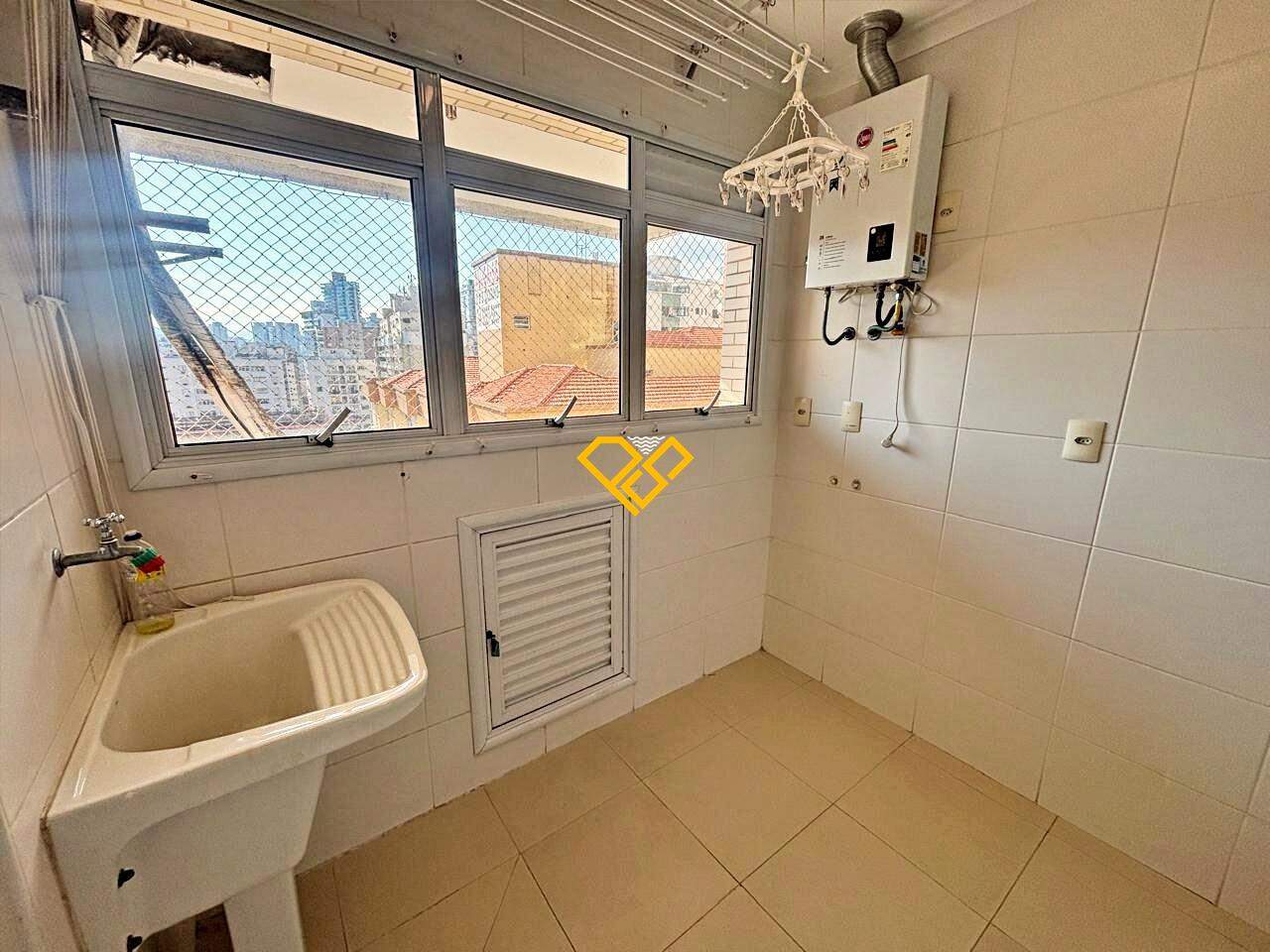 Apartamento à venda no Embaré: Área de serviço