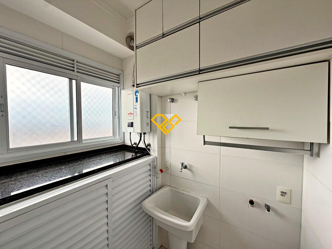 Apartamento para aluguel no Macuco: Área de serviço