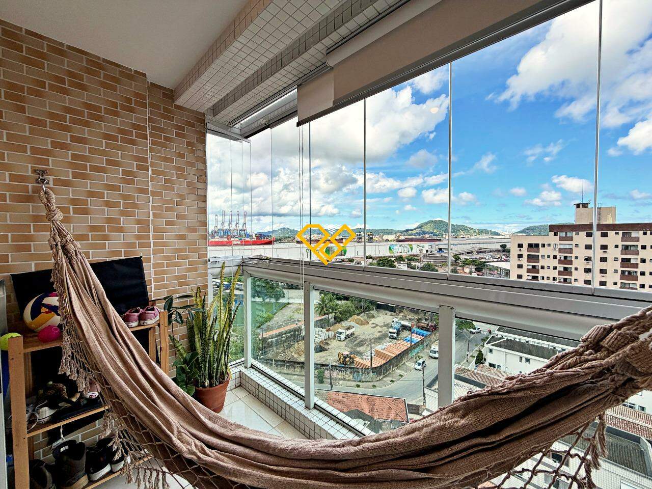 Apartamento à venda no Macuco: Varanda