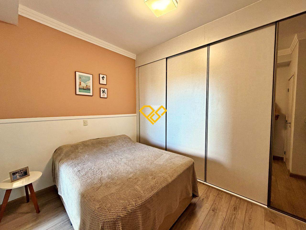 Apartamento à venda no Macuco: Dormitório 1 - suíte
