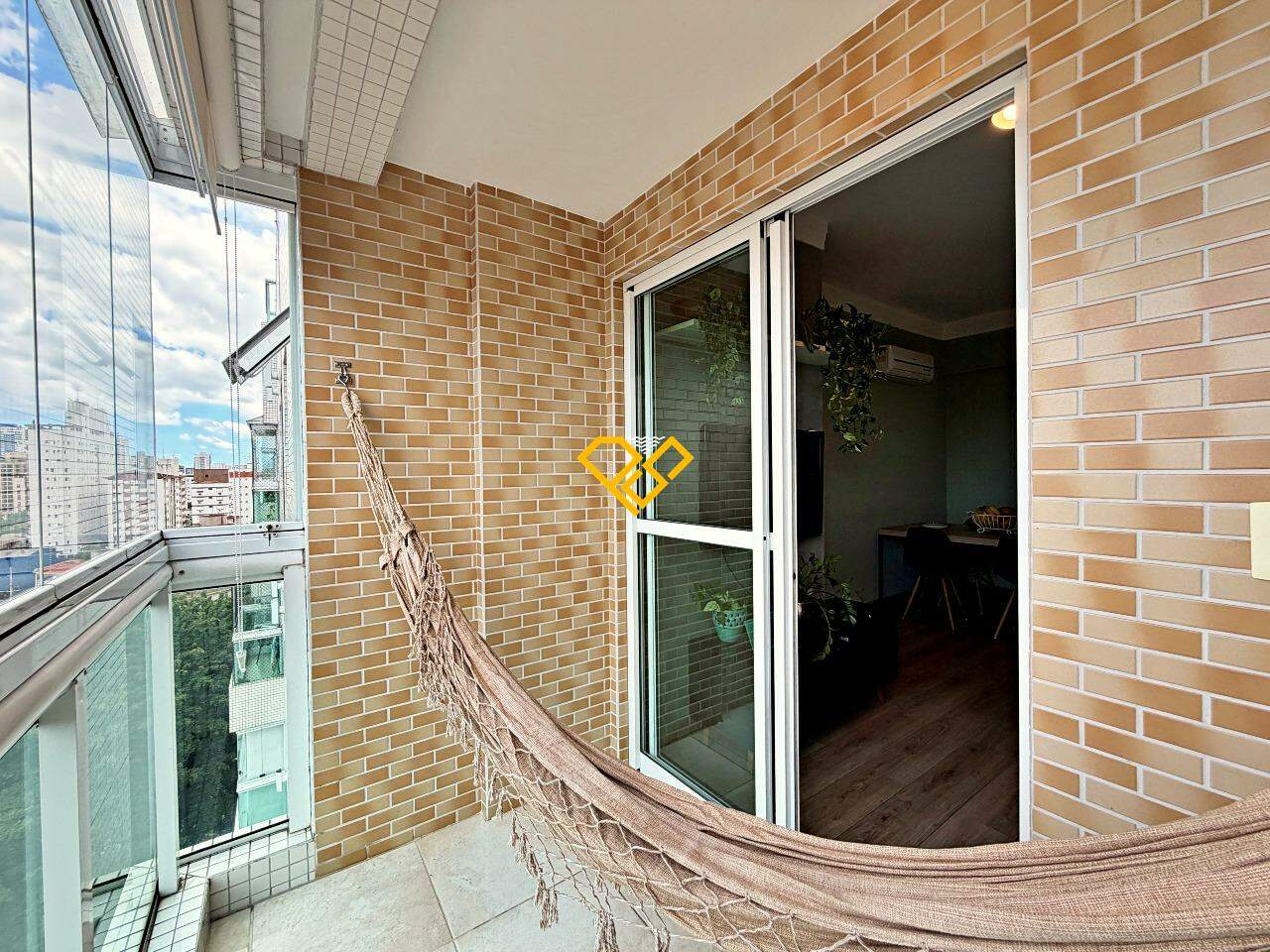 Apartamento à venda no Macuco: Varanda