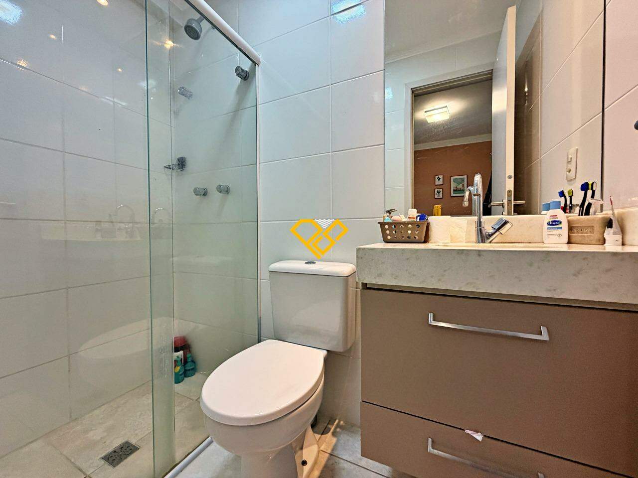 Apartamento à venda no Macuco: Wc suíte