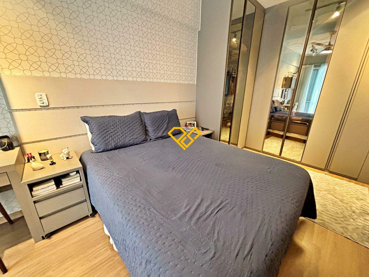 Apartamento à venda no Embaré: Dormitório 1 - suíte