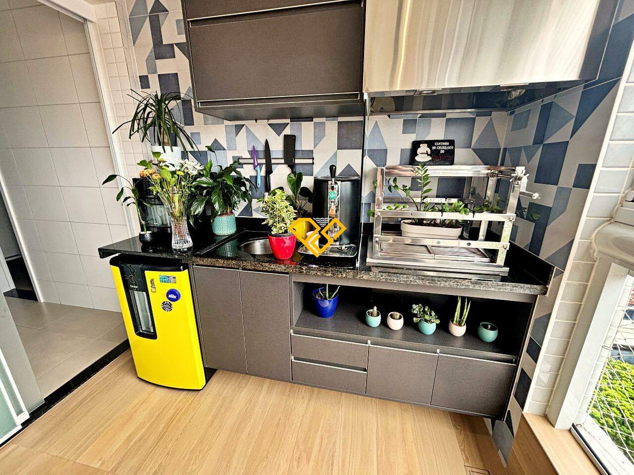 Apartamento à venda no Embaré: Varanda