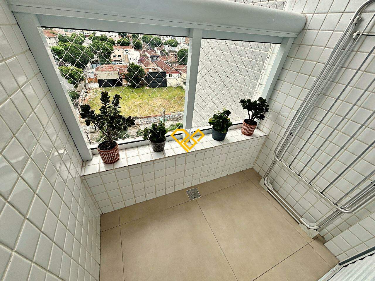 Apartamento à venda no Embaré: Varanda