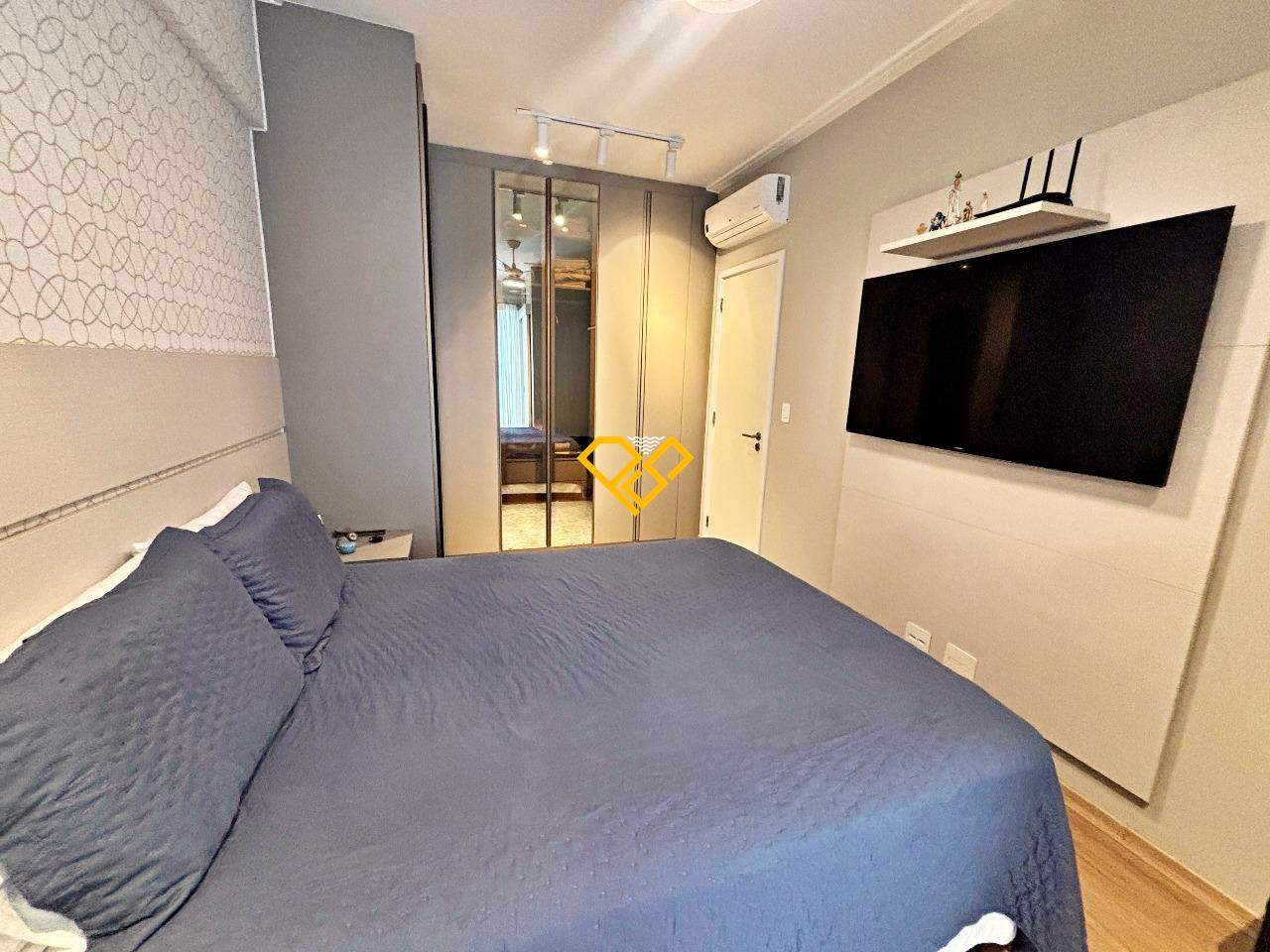 Apartamento à venda no Embaré: Dormitório 1 - suíte