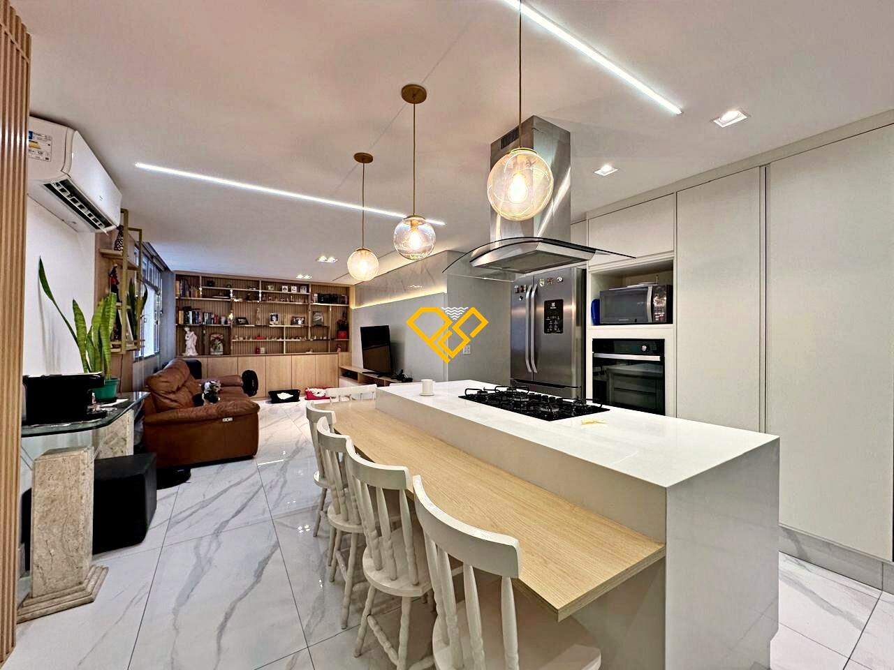 Apartamento à venda no Gonzaga: Cozinha