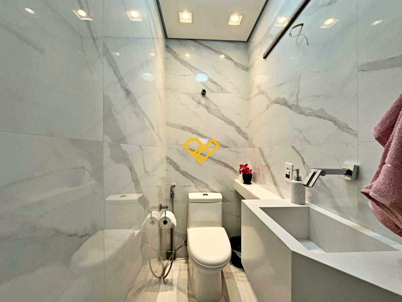 Apartamento à venda no Gonzaga: Lavabo
