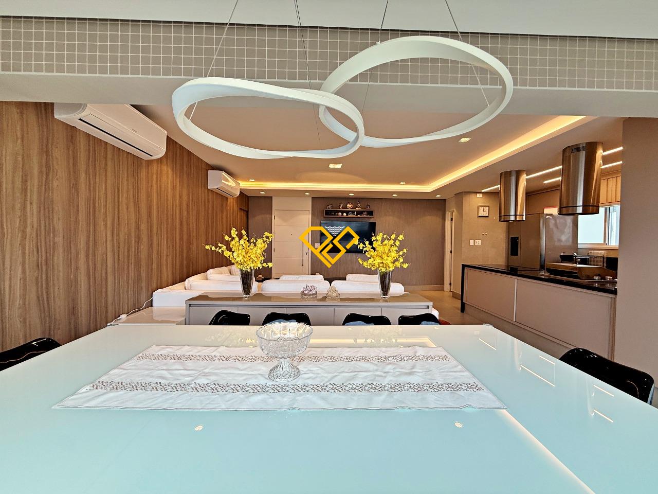 Garden à venda no Boqueirão: Sala e varanda