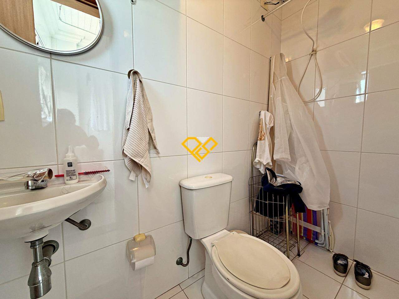 Apartamento à venda no Embaré: Wc de serviço