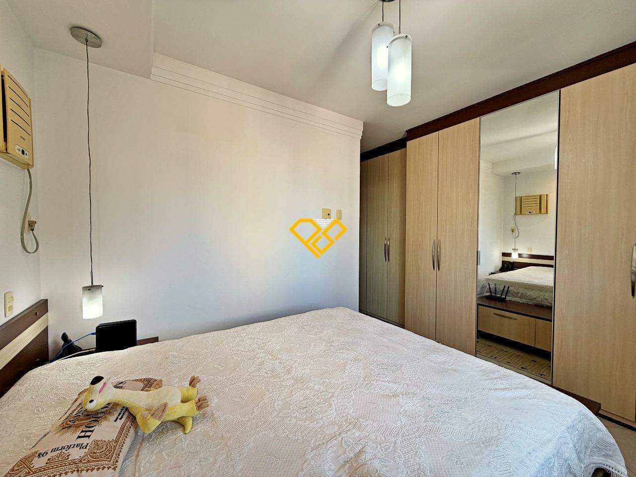 Apartamento à venda no Embaré: Dormitório 1 - suíte
