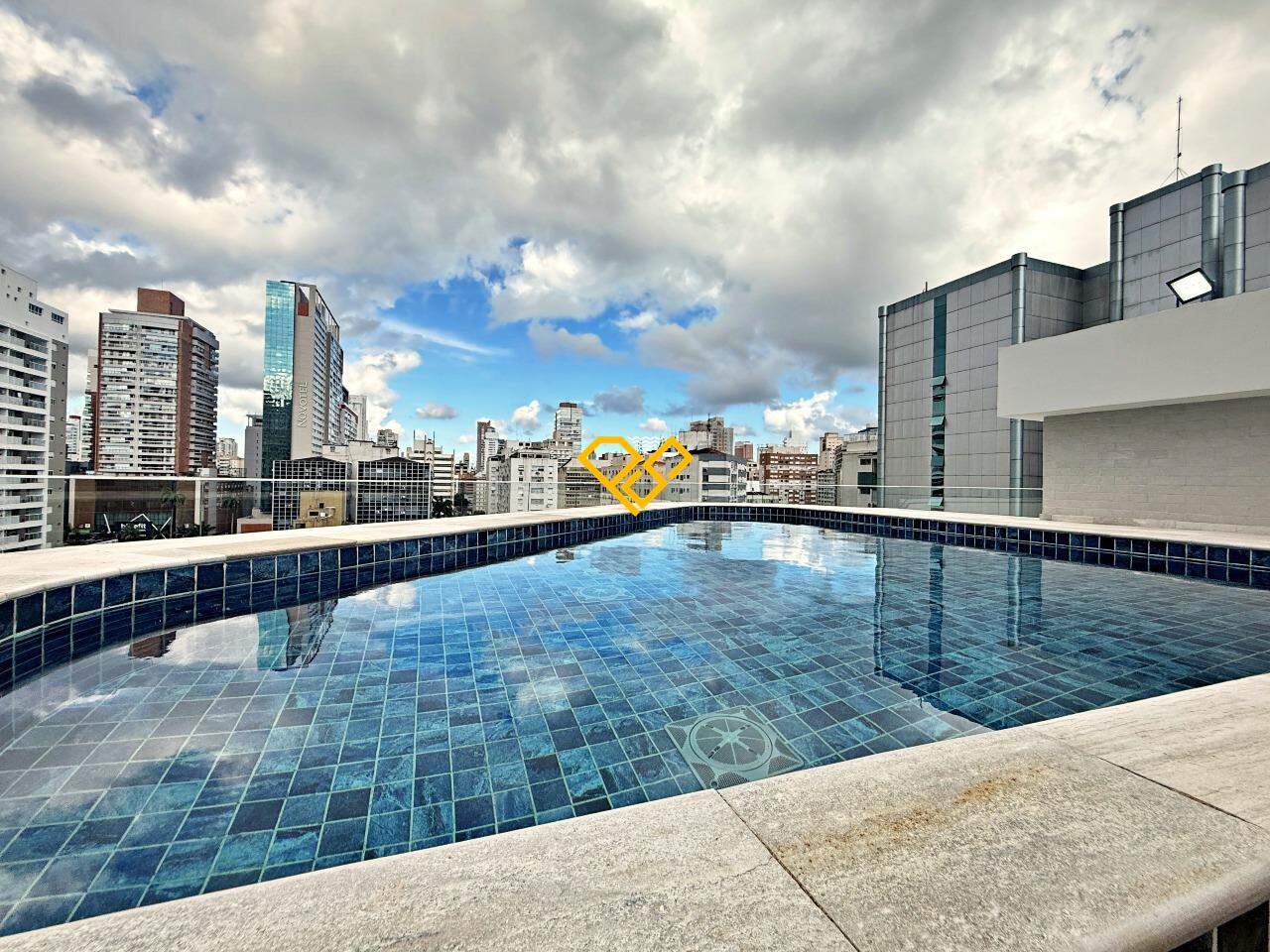 Cobertura à venda no Gonzaga: Piscina