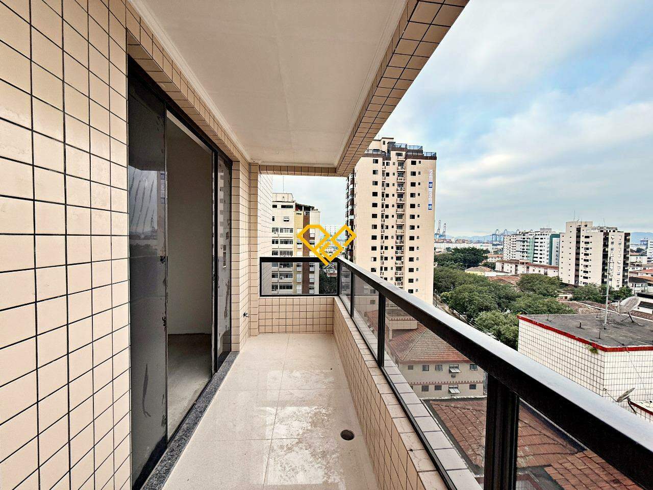 Apartamento à venda no Embaré: Varanda
